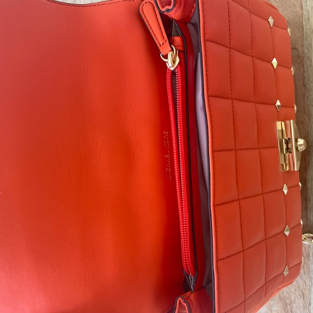 Michael Kors NWT SoHo Shoulder Bag in Clementine - Picture 8 of 13